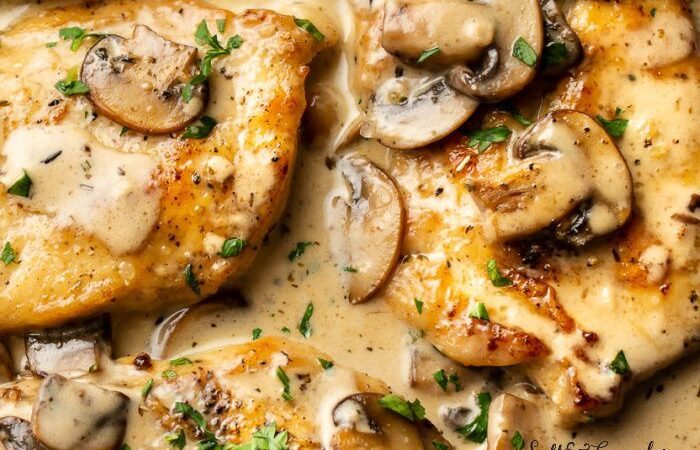 creamy white wine mushroom chicken
