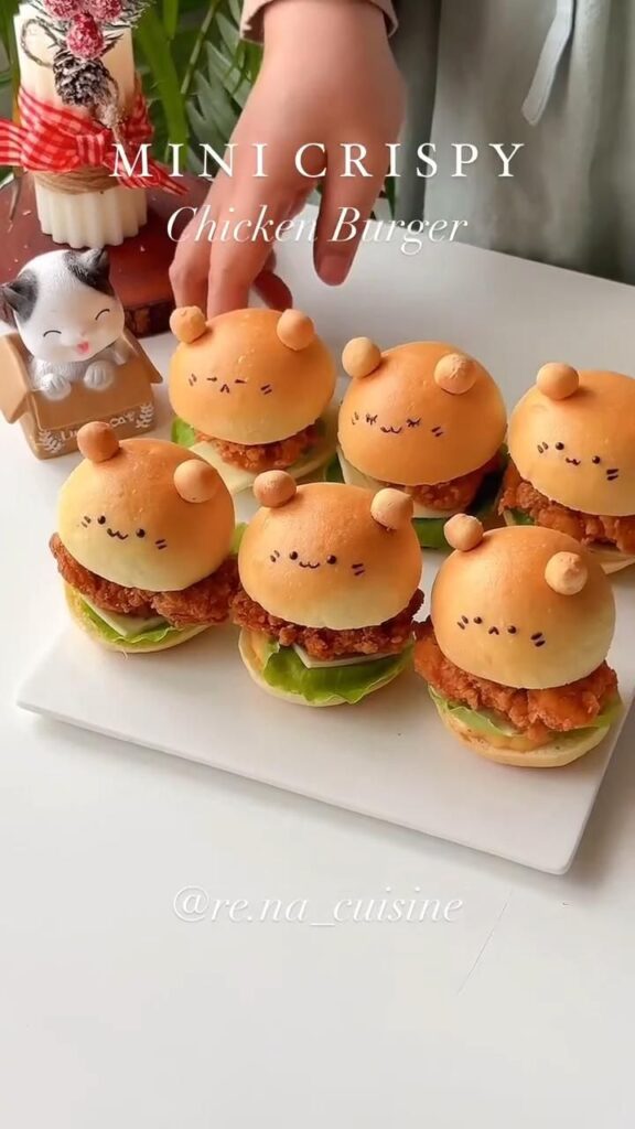 mini crispy chicken burgers